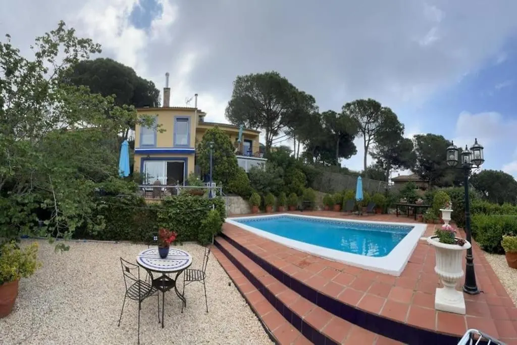شاليه فيلا Preciosa Casa Con Vistas Al Mar كابرايلس