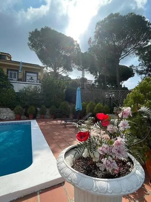 Preciosa Casa Con Vistas Al Mar Villa Cabrils 0*,